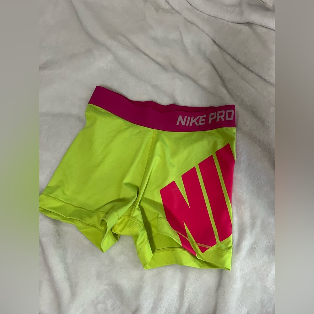 Nike spandex